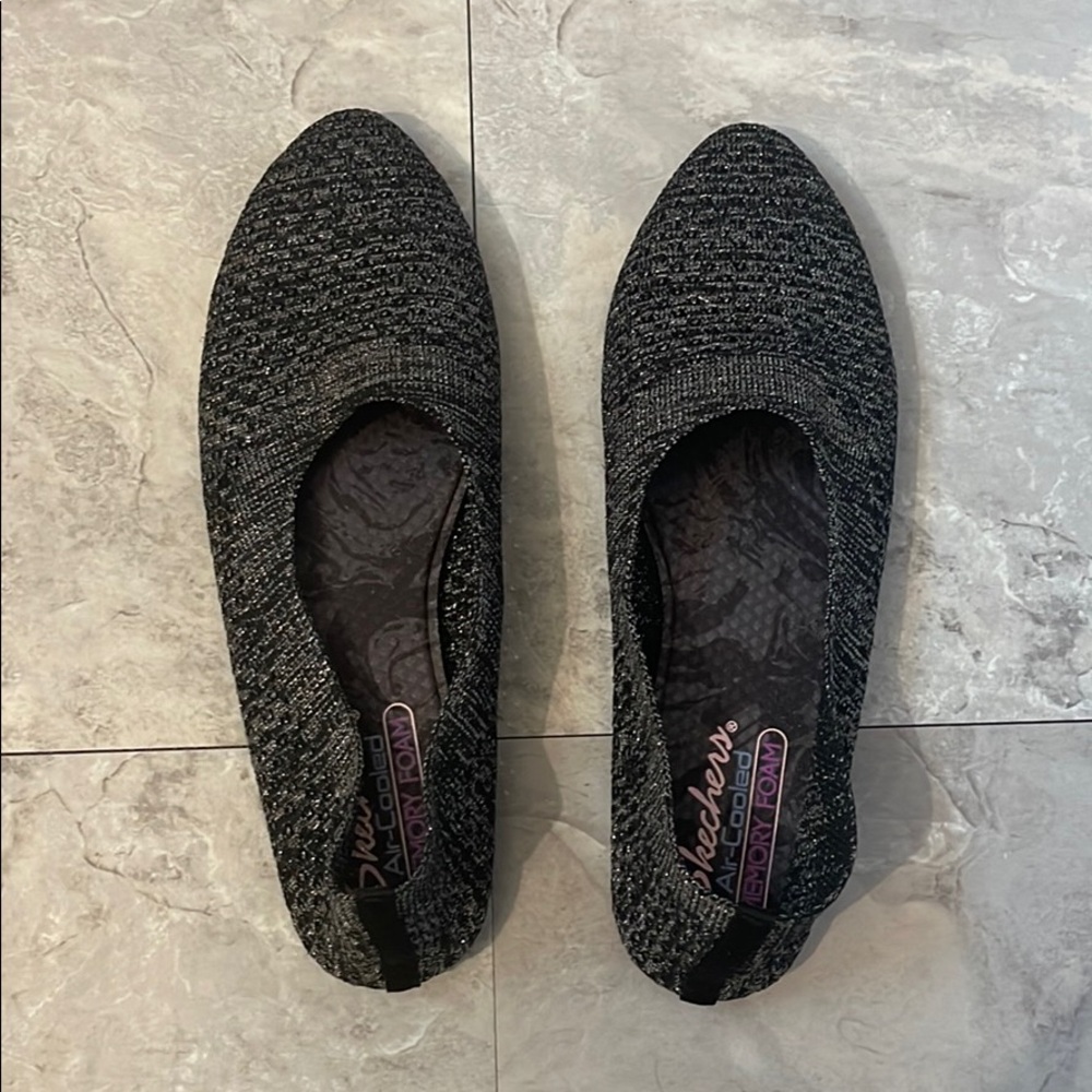 Sketchers flats